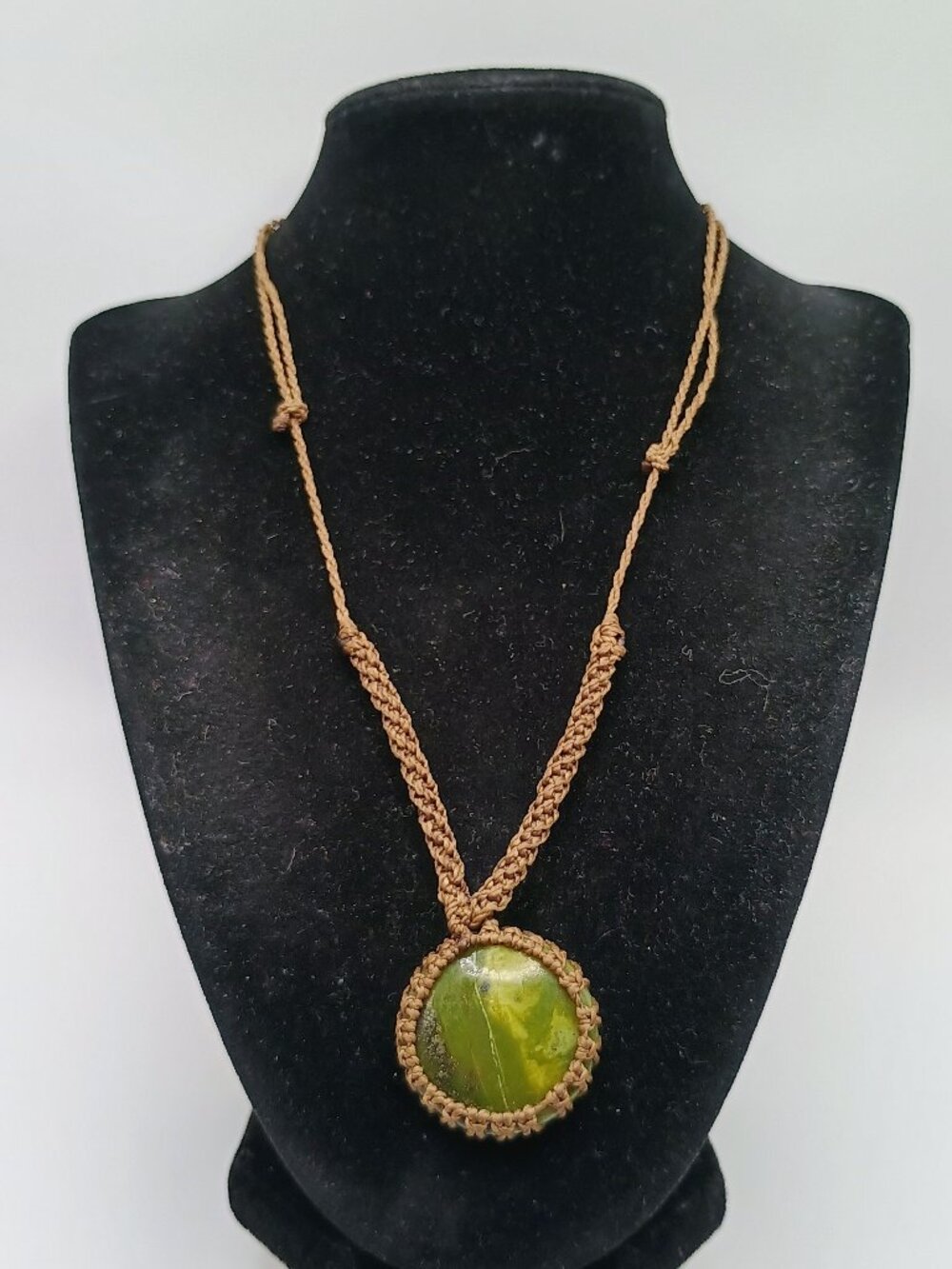 Serpentine Macrame Amulet Necklace with Natural Stone